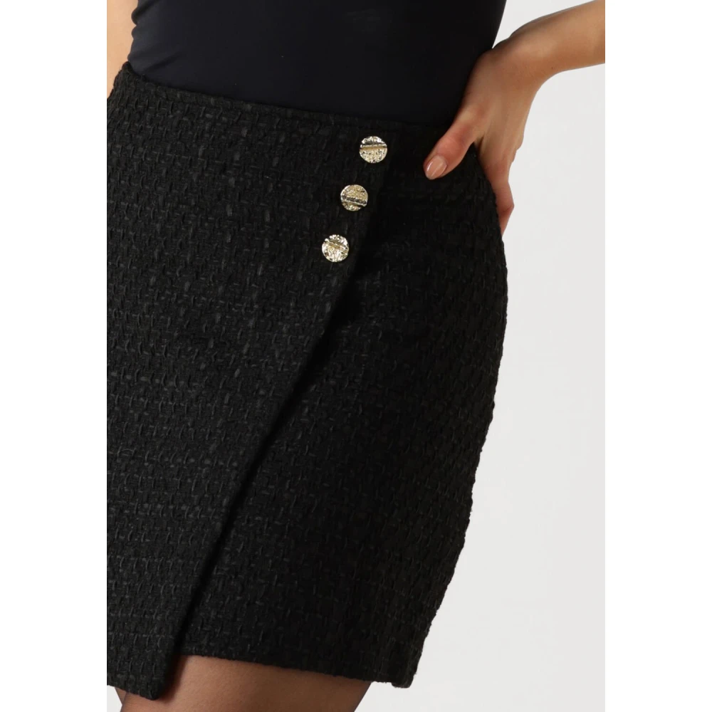 Y.A.S Zwarte Minirok voor Stijlvolle Outfits Black Dames