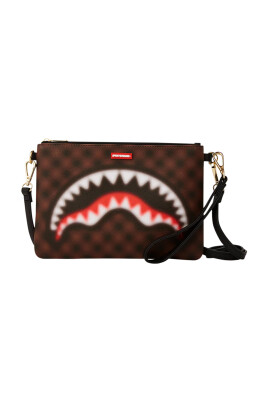 paris-sharks-blur-pouchette