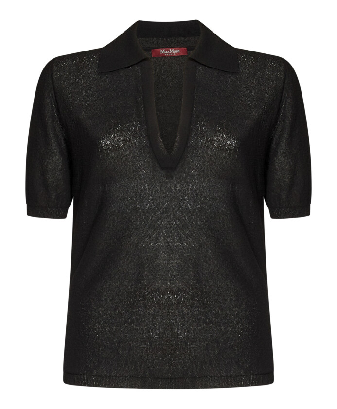 pull-noir-avec-col-ouvert