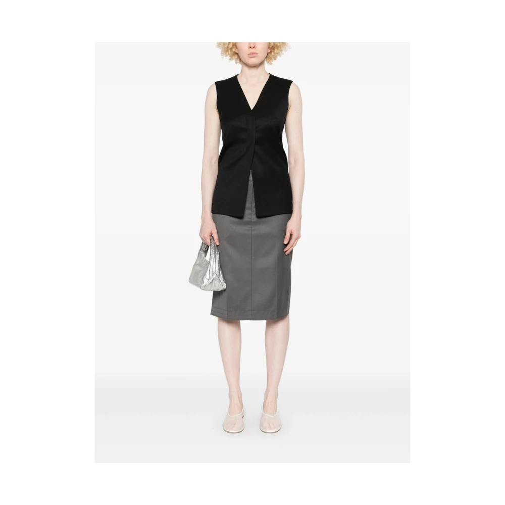 LOW Classic Zwarte Mouwloze Vest met V-hals Black Dames