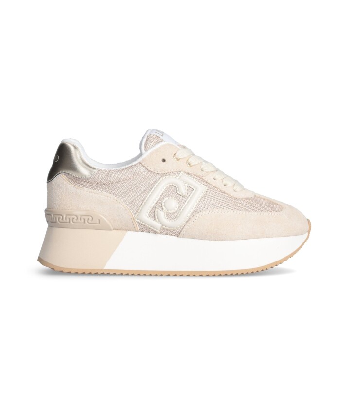 baskets-beige-en-cuir-daim-et-mesh