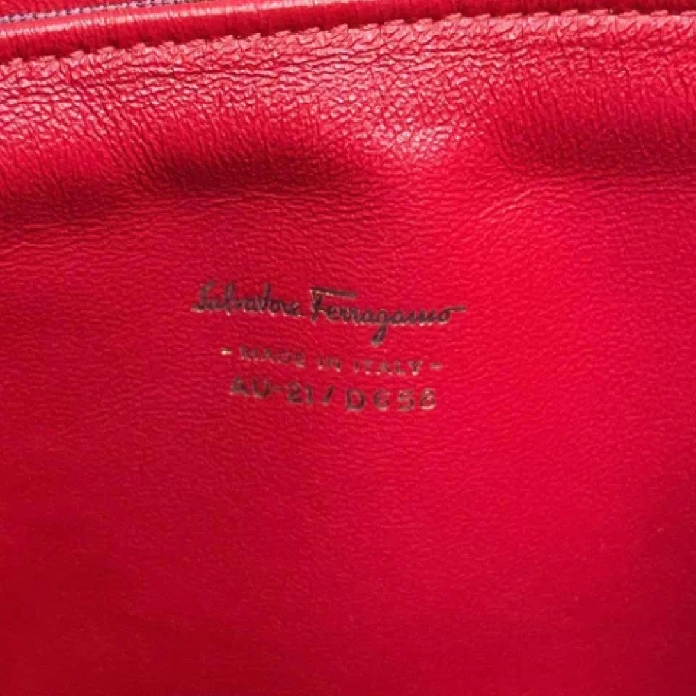 Salvatore Ferragamo Pre-owned Leather handbags Purple Dames