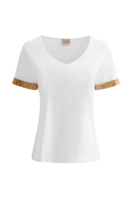 white-short-sleeve-t-shirt-with-geo-classic-print