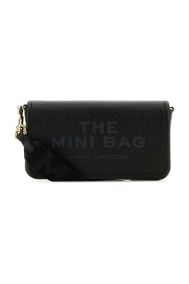svart-lader-mini-crossbody-vaska