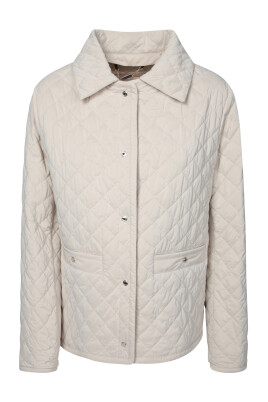 beige-jacket-chic-style