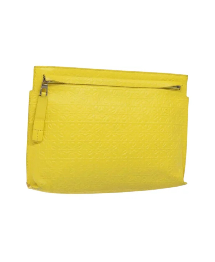 pre-owned-cuir-pochettes-minaudieres