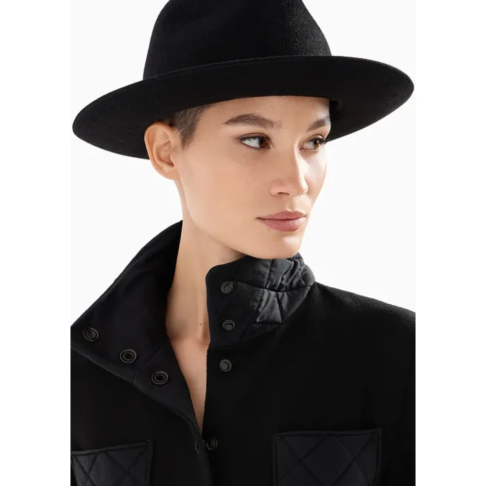 Giorgio Armani Matelassé Opstaande Kraag Jas Zwart Black Dames