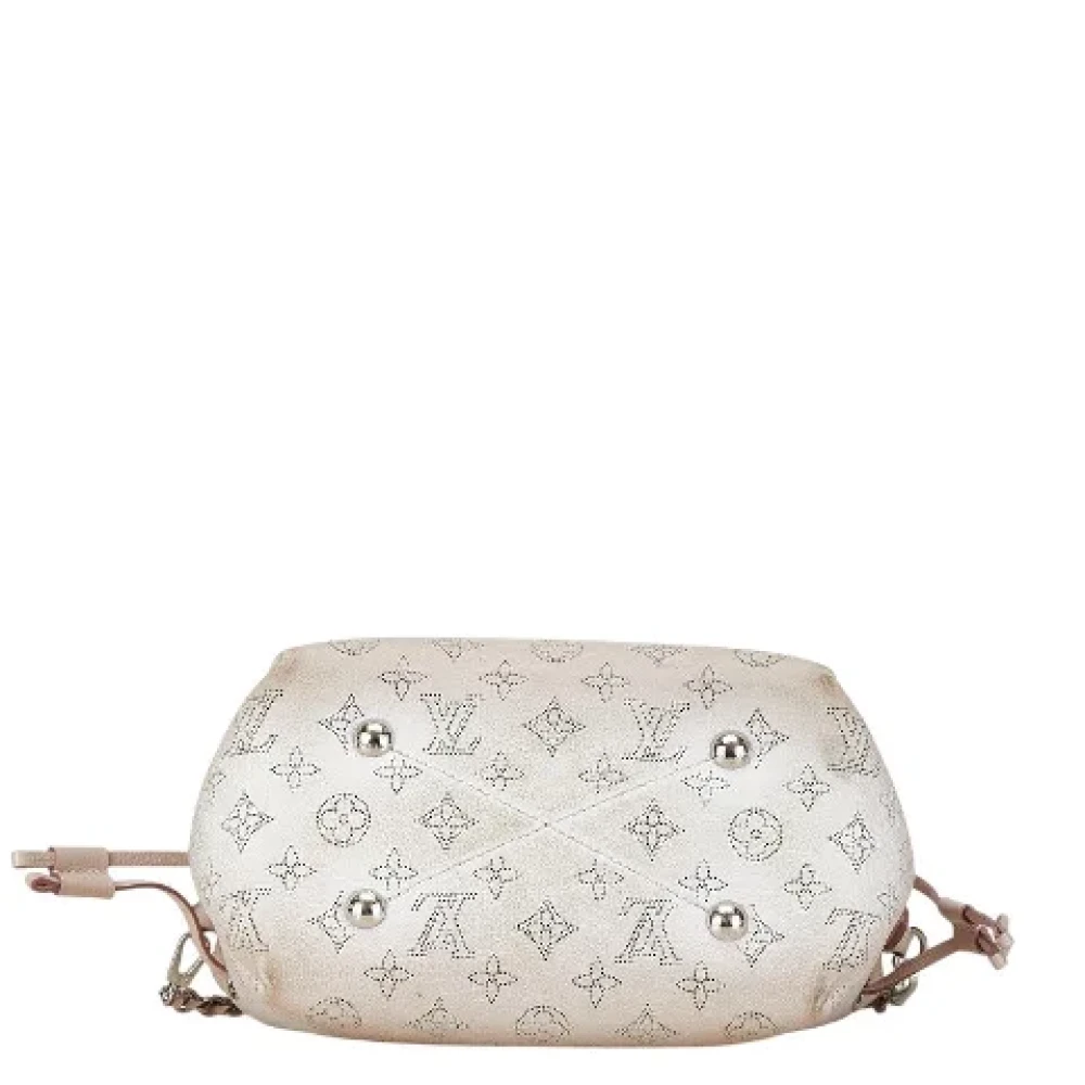 Louis Vuitton Vintage Pre-owned Leather handbags White Dames