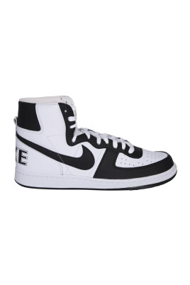 black-sneakers-round-toe-lace-up