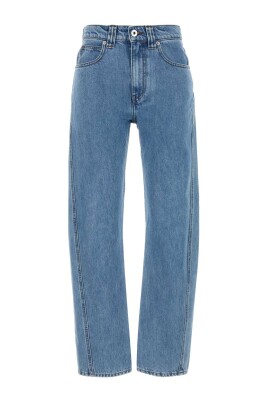 jeans-en-denim-classiques-pour-un-usage-quotidien