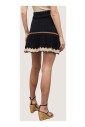 jupe-courte-en-tricot-crochete