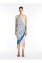 robe-decontractee-bleue-coupe-reguliere