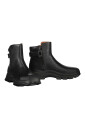 bottes-en-cuir-a-bout-carre