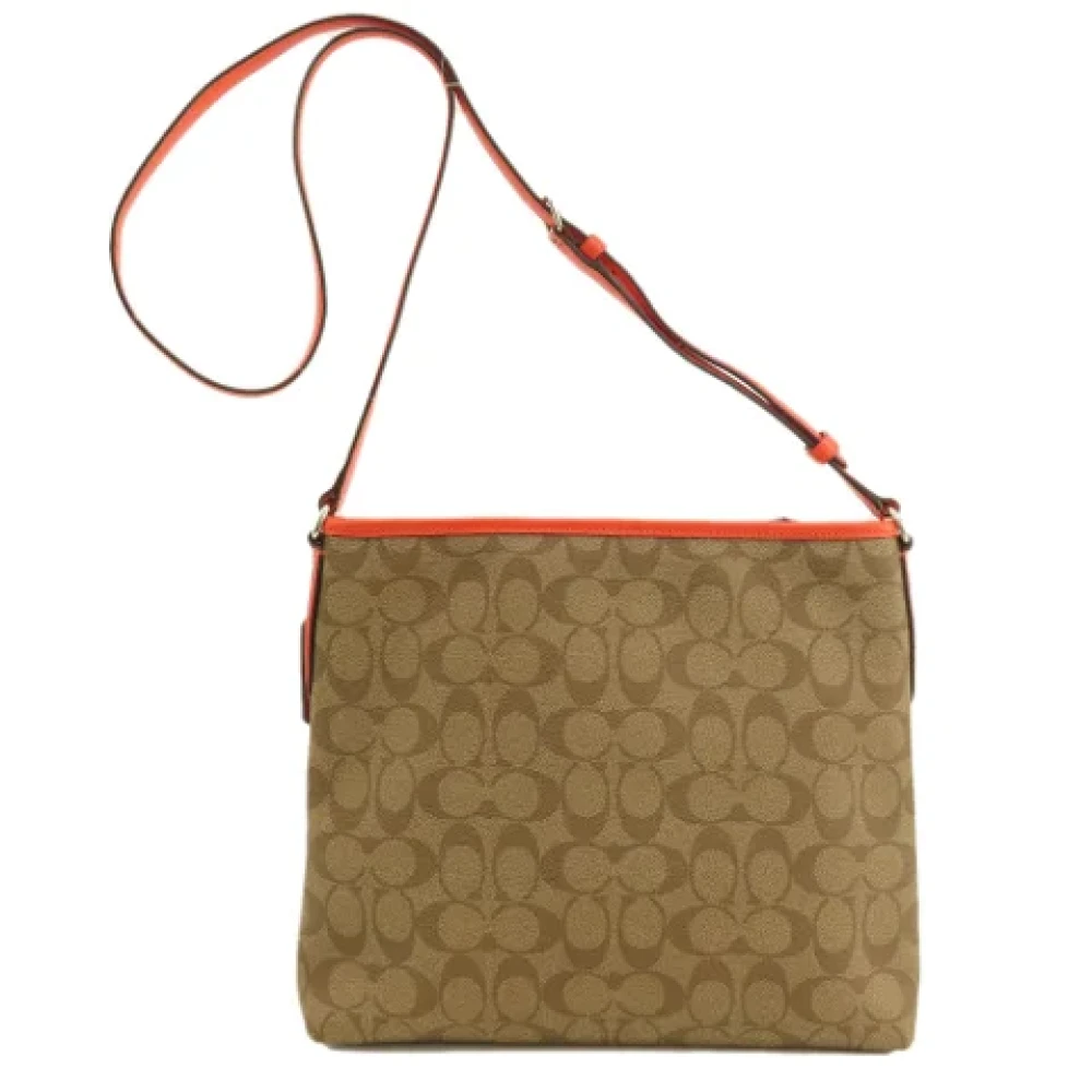Coach Pre-owned Plastic shoulder-bags Brown Dames