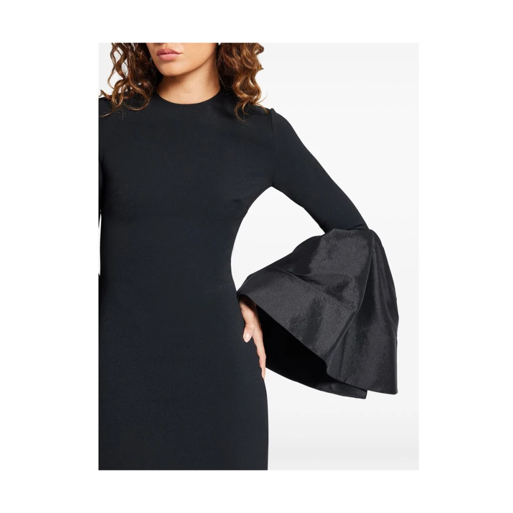 Solace London Zwarte Jurk met Wijduitlopende Manchetten en Ronde Hals Black Dames