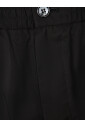 shorts-bermuda-noirs-design-elegant