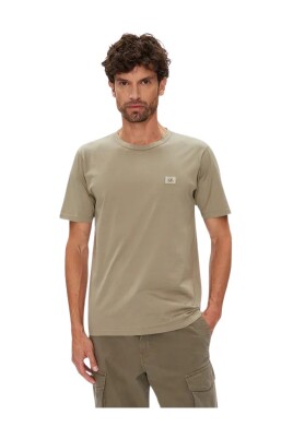 t-shirt-decontracte-en-coton