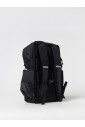 sac-a-dos-noir-pour-tous-les-jours-avec-plusieurs-compartiments