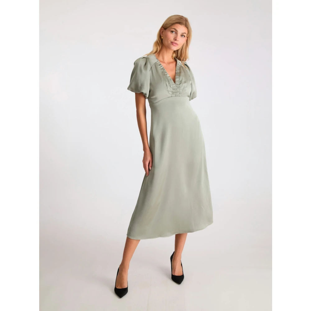 NEO NOIR Maxi Sateen V-Hals Jurk Green Dames