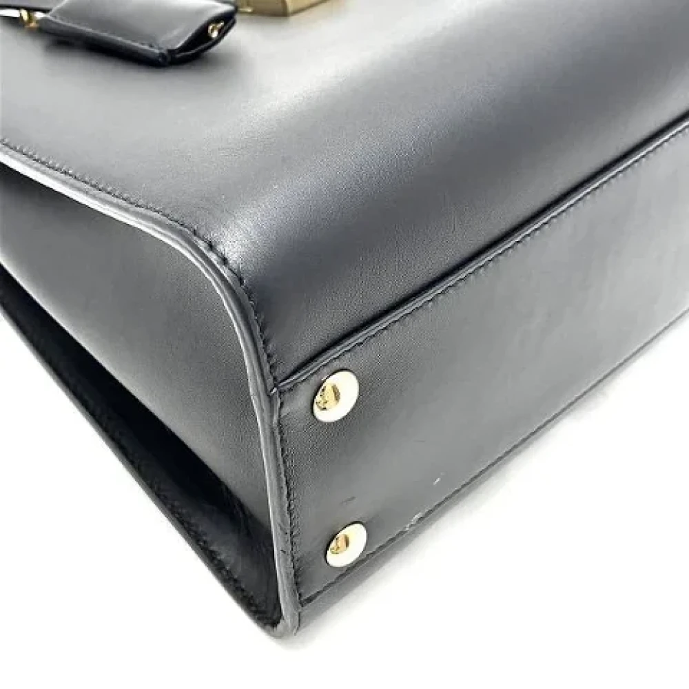 Salvatore Ferragamo Pre-owned Leather handbags Black Dames