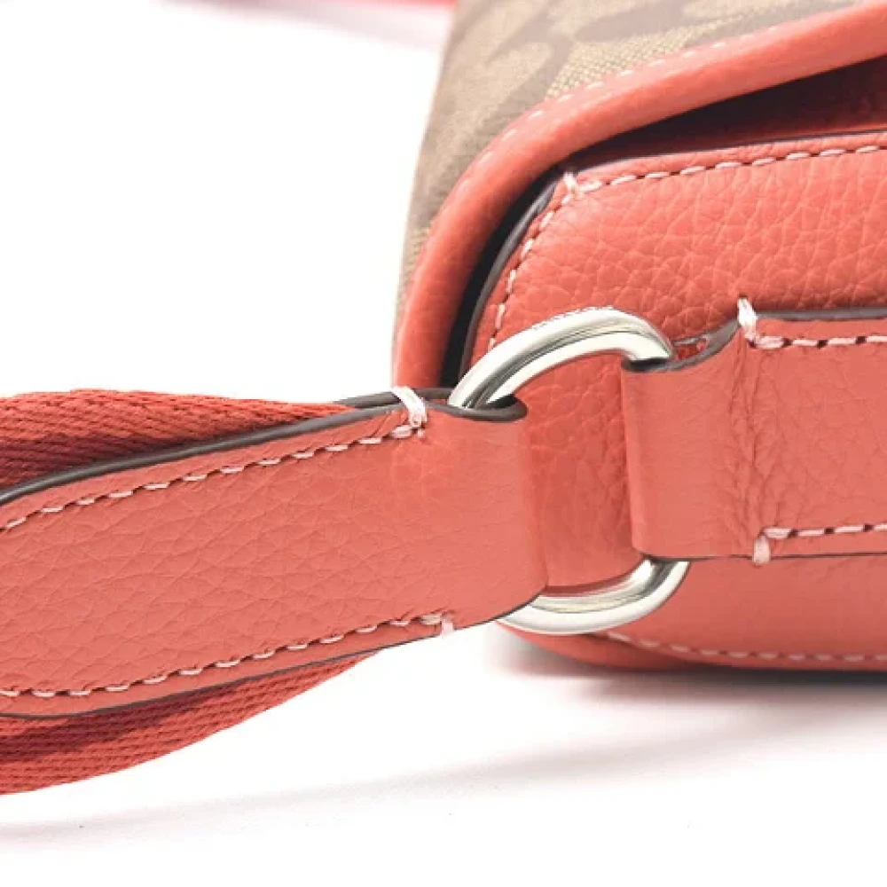 Coach Pre-owned Canvas shoulder-bags Pink Dames