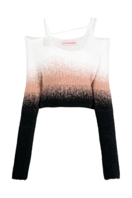 off-shoulder-longsleeve-in-black-white-rose