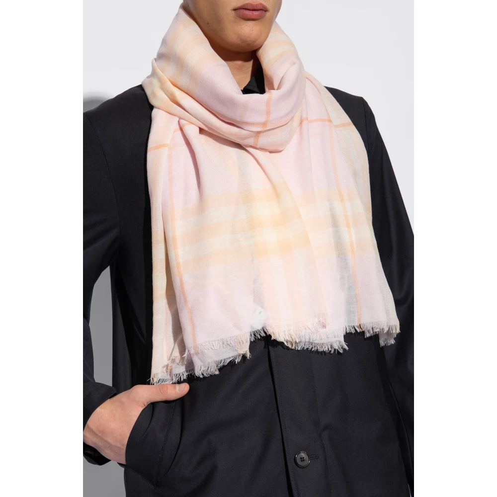 Burberry Wollen sjaal Pink Unisex