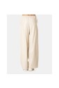 relaxte-broek-in-ecopelle-in-bijna-mauve