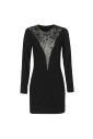robe-longue-a-manches-longues-ornee-de-clous