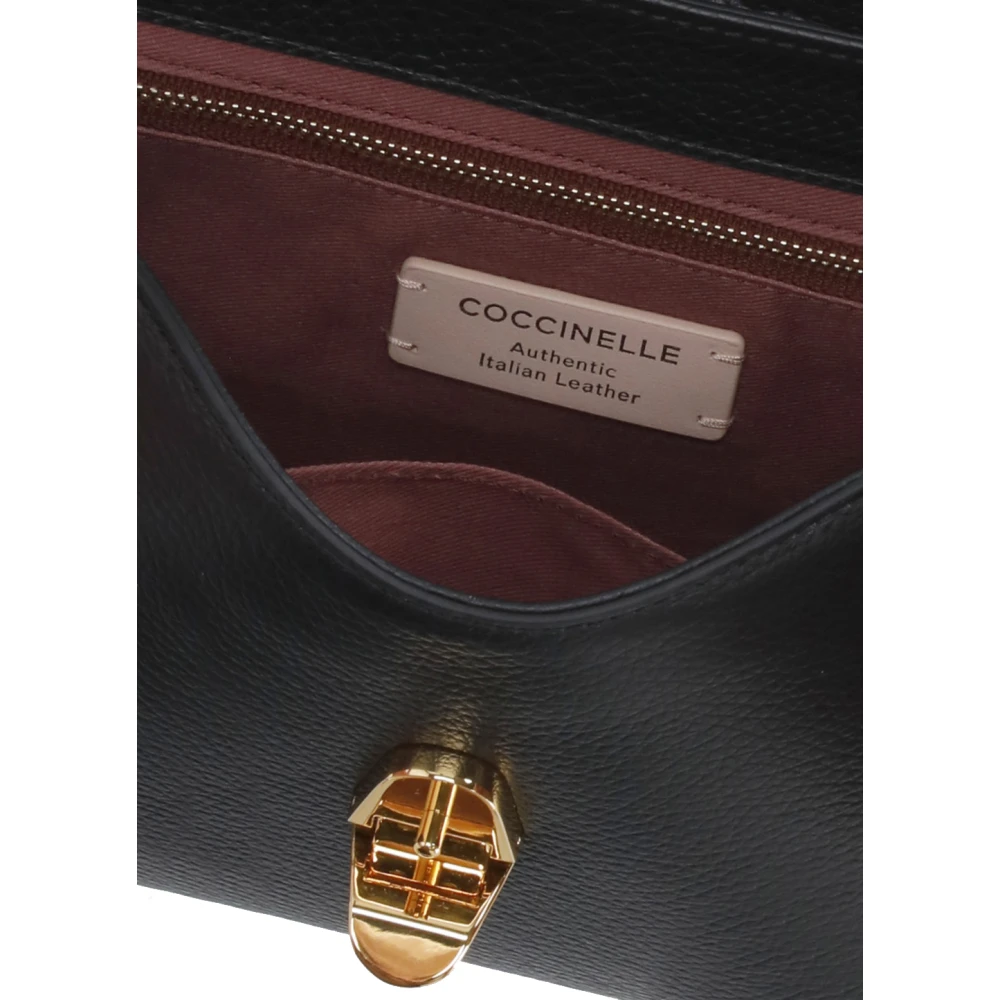 Coccinelle Zwarte leren schoudertas met verstelbaar handvat Black Dames
