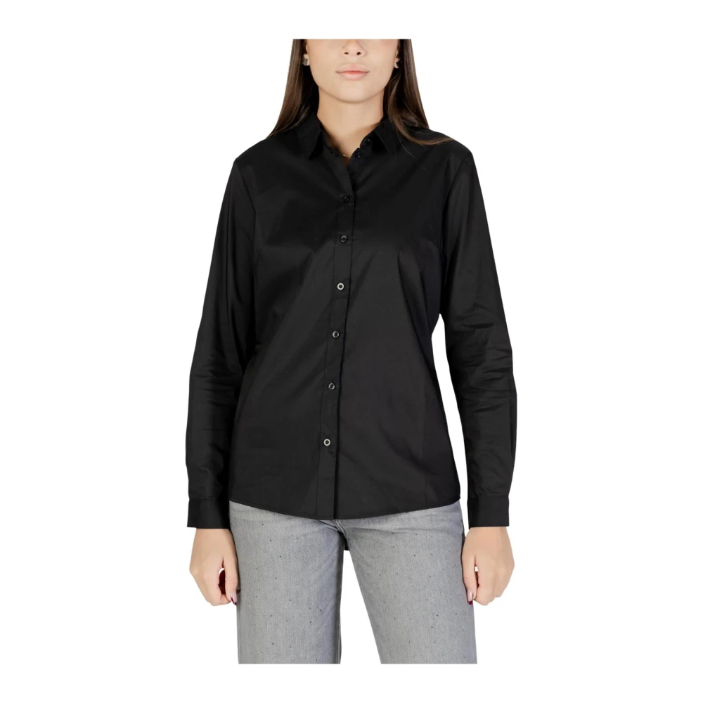 Jacqueline De Yong Women's Black Classic Round Neck Long Sleeve Button-Up Shirt