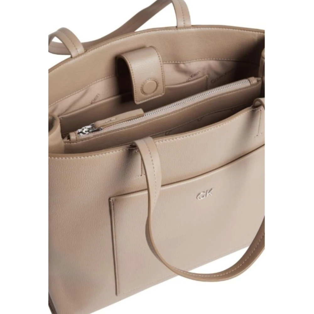 Calvin Klein Dagelijkse Middelgrote Tote Tas voor Vrouwen Brown Dames