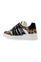 sports-shoes-with-logo