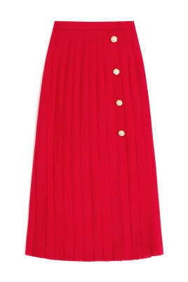 red-pleated-skirt