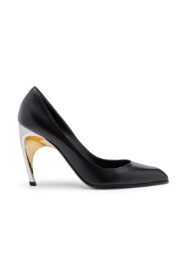 black-pumps-for-women