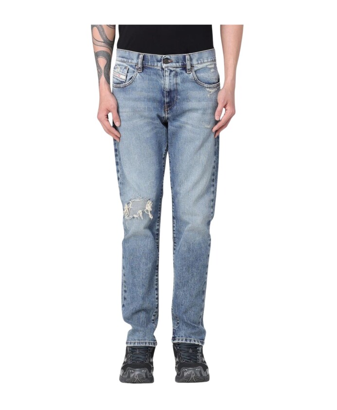 vintage-distressed-jeans