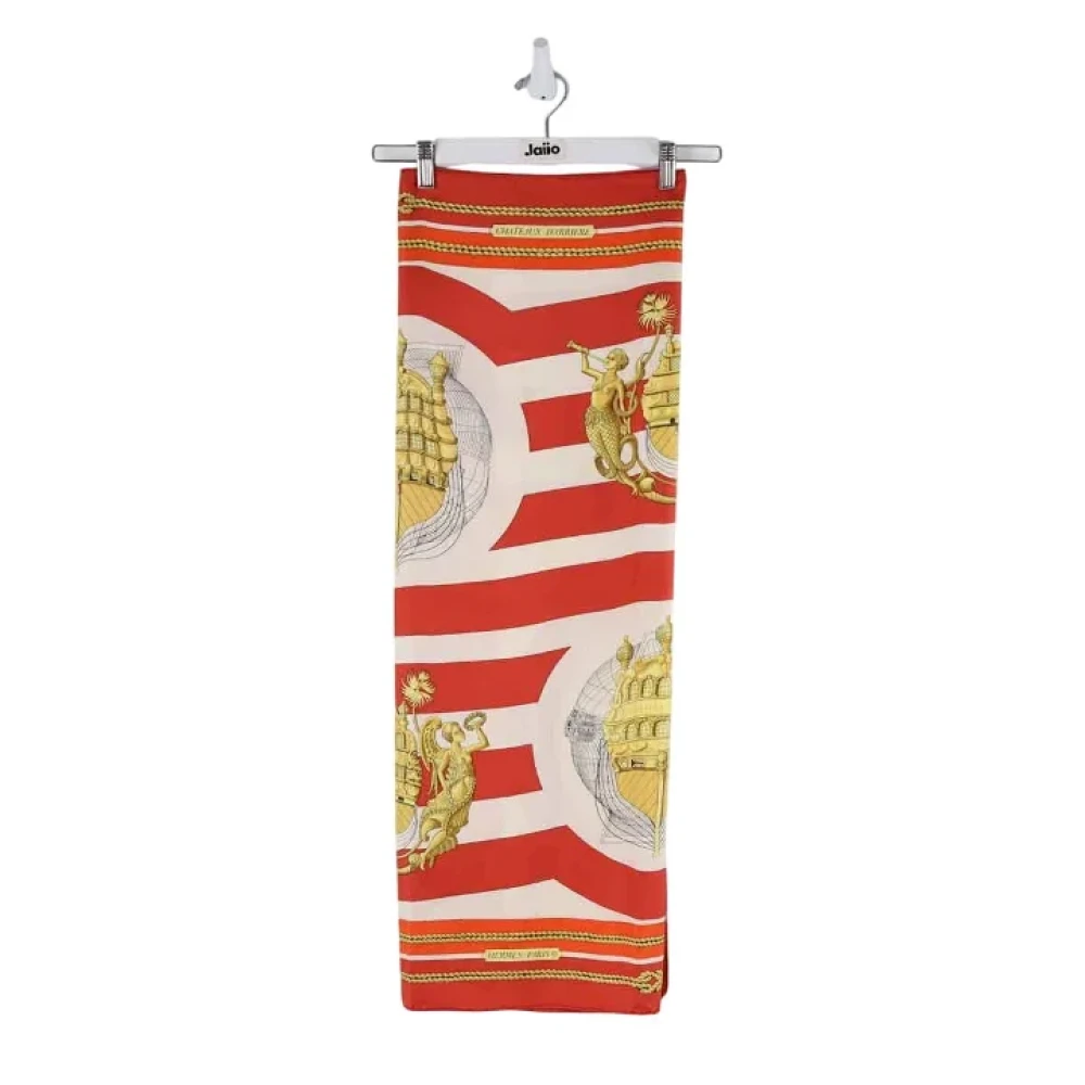 Hermès Vintage Pre-owned Silk scarves Red Dames