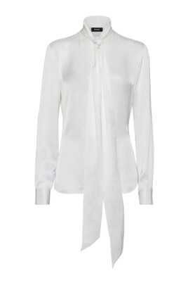 chemise-a-boutons-avec-detail