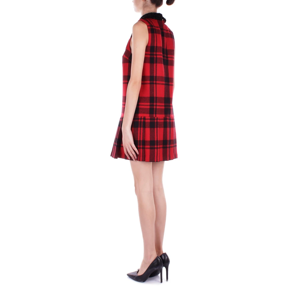Elisabetta Franchi Bordeaux Jurk met Paillet Kraag Red Dames