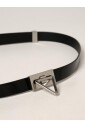 ceinture-en-cuir-noir-avec-boucle-triangle