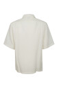 chemise-en-lin-blanc-avec-fermeture-a-bouton