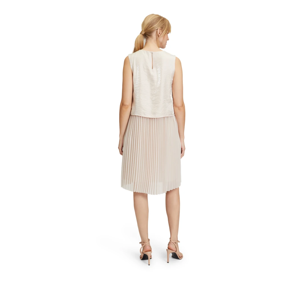 Betty & Co Geplooide laagjesjurk Beige Dames
