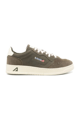aulm-sneaker-style-uh04