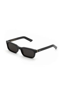black-sunglasses-stylish-unisex
