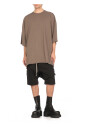 zwarte-cargo-bermuda-shorts