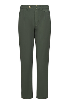 green-trousers-with-concealed-closure
