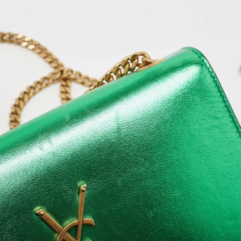 Yves Saint Laurent Vintage Pre-owned Leather wallets Green Dames