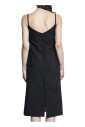 robe-noire-col-carre