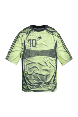 t-shirt-avec-logo