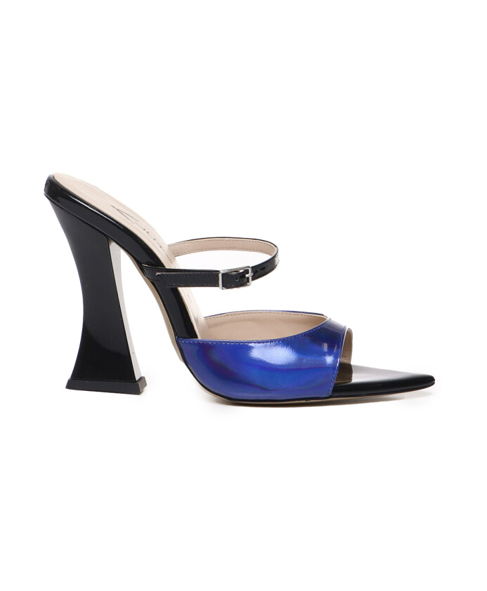 heeled-mules